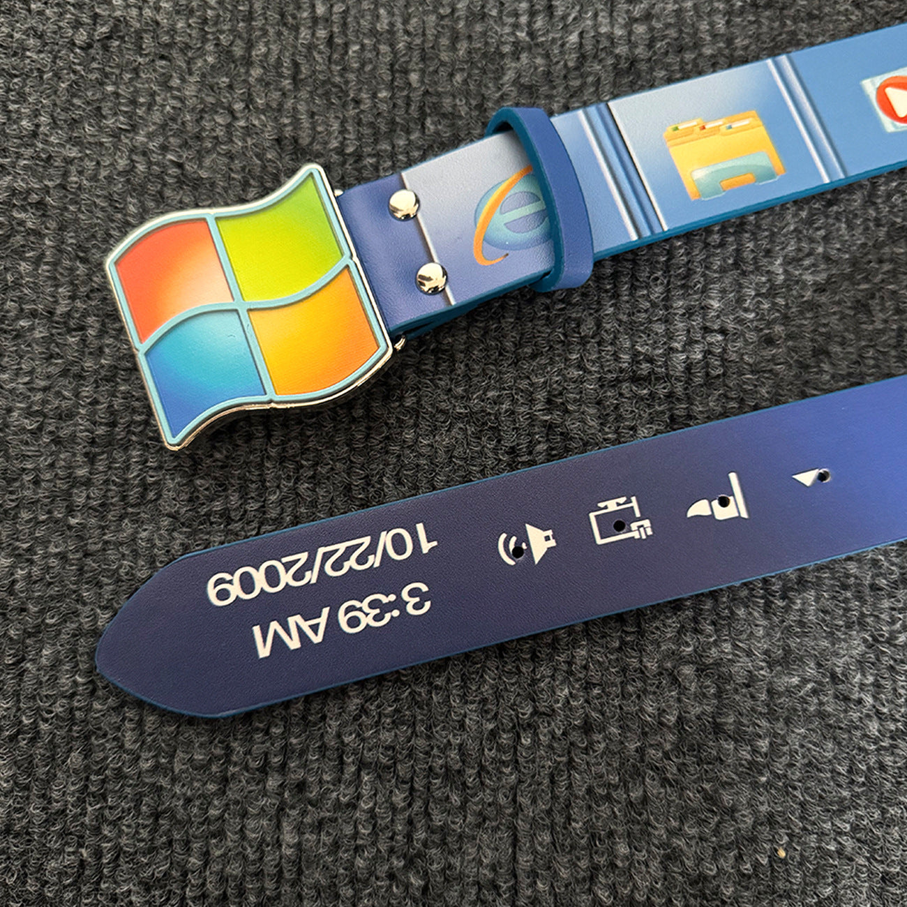 Retro Windows 7 Operating System Belt | Nostalgic Tech Graphic OS Accessory
